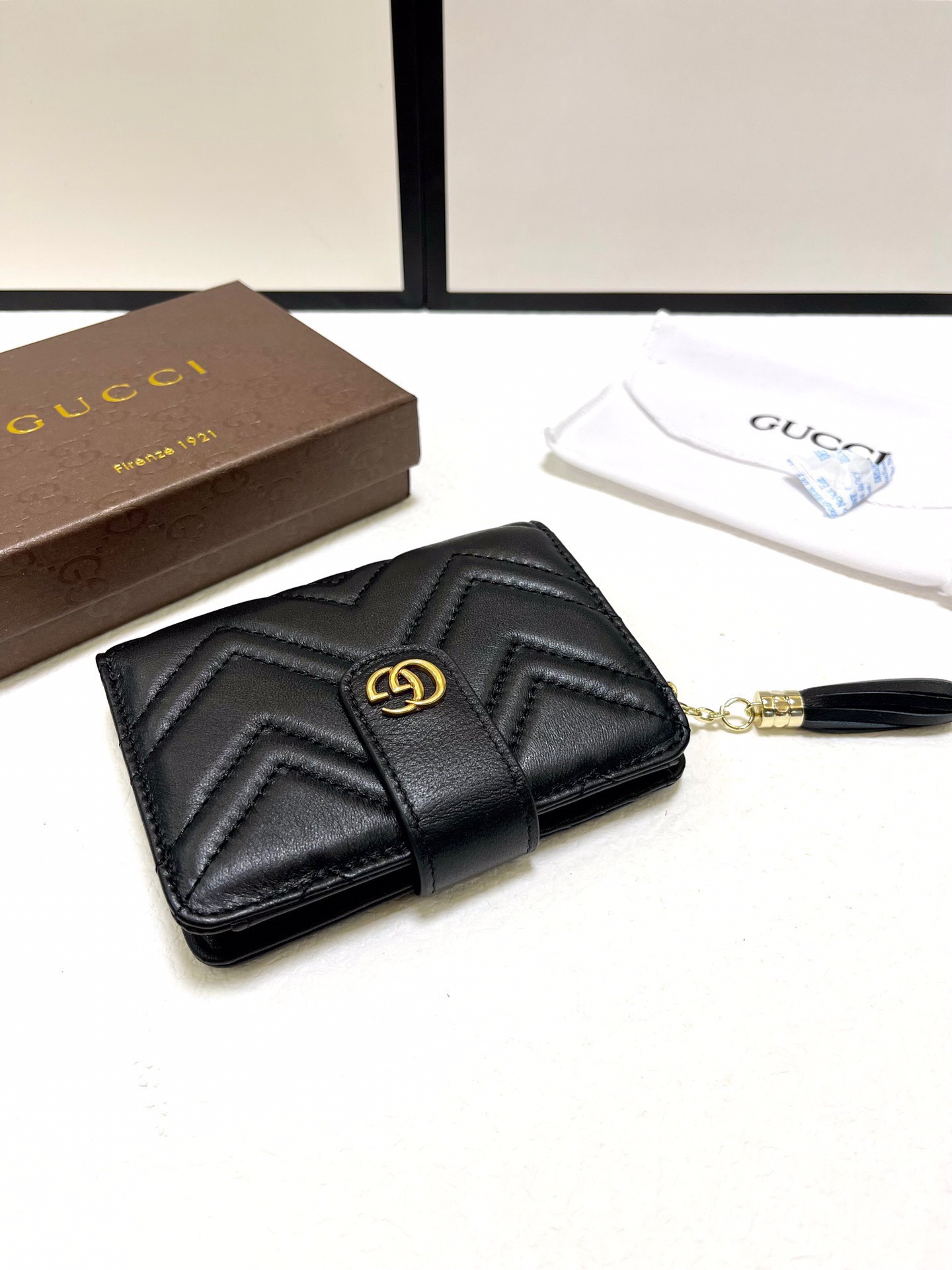 GUCCI グッチ 三つ折り財布 コンパクト 黒 - 画像 9