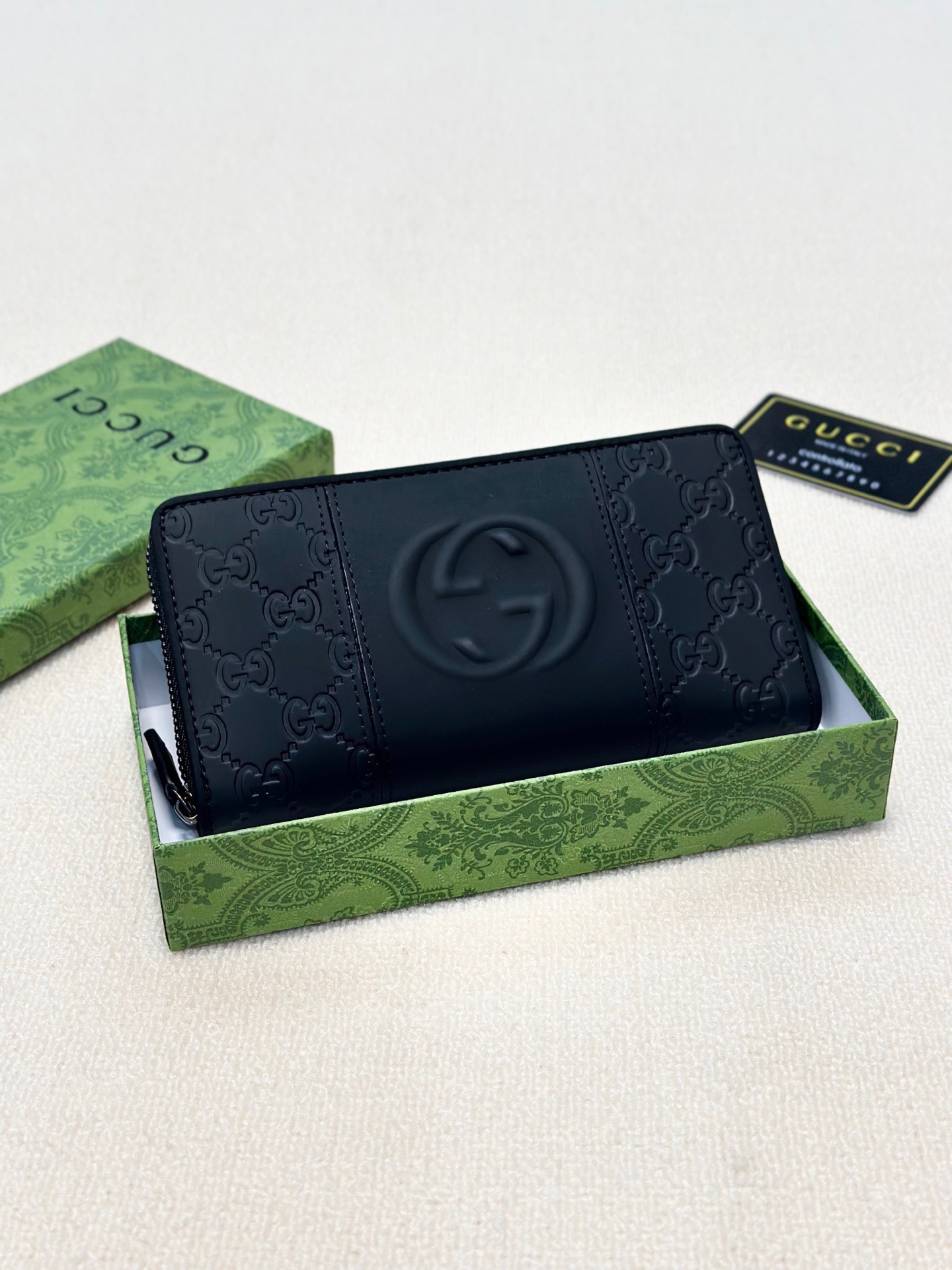 GUCCI グッチ 財布 ロングジップウォレット 黒 本革仕様 細かい車線