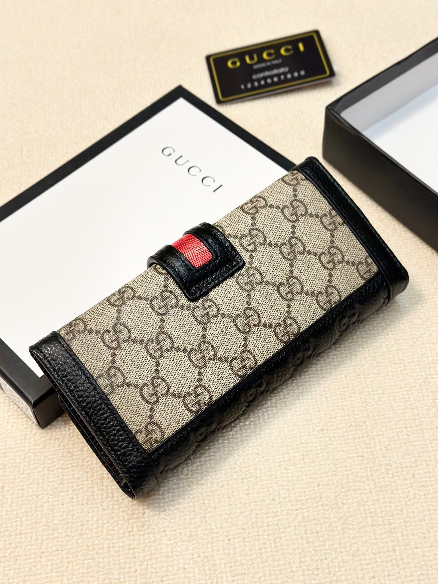 GUCCI グッチ 折り財布 2つ折り レザー 黒 - 画像 7