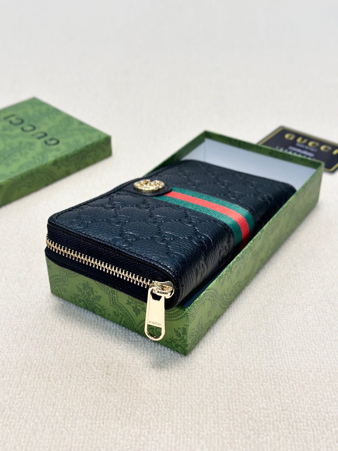 GUCCI グッチ 財布 長財布 ゴールド金具 レザー ブラック - 画像 2