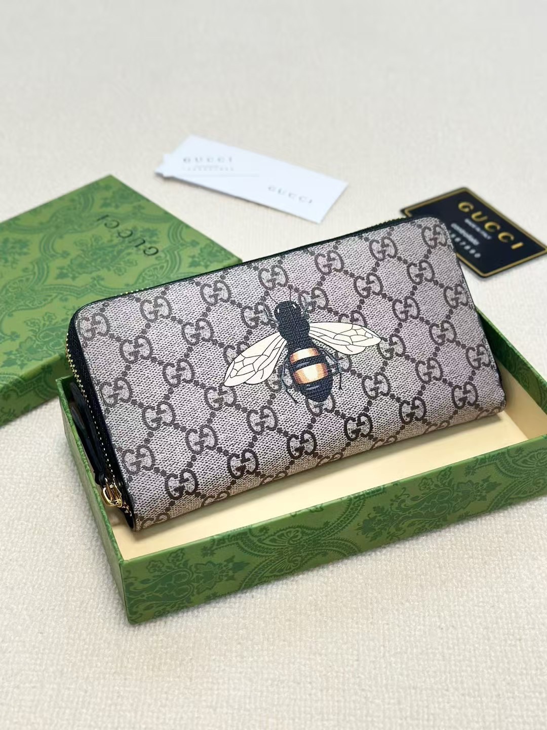 Gucci グッチ グッチ コインケース ビーズ ロングジップ アイコン ブラック ベージュ