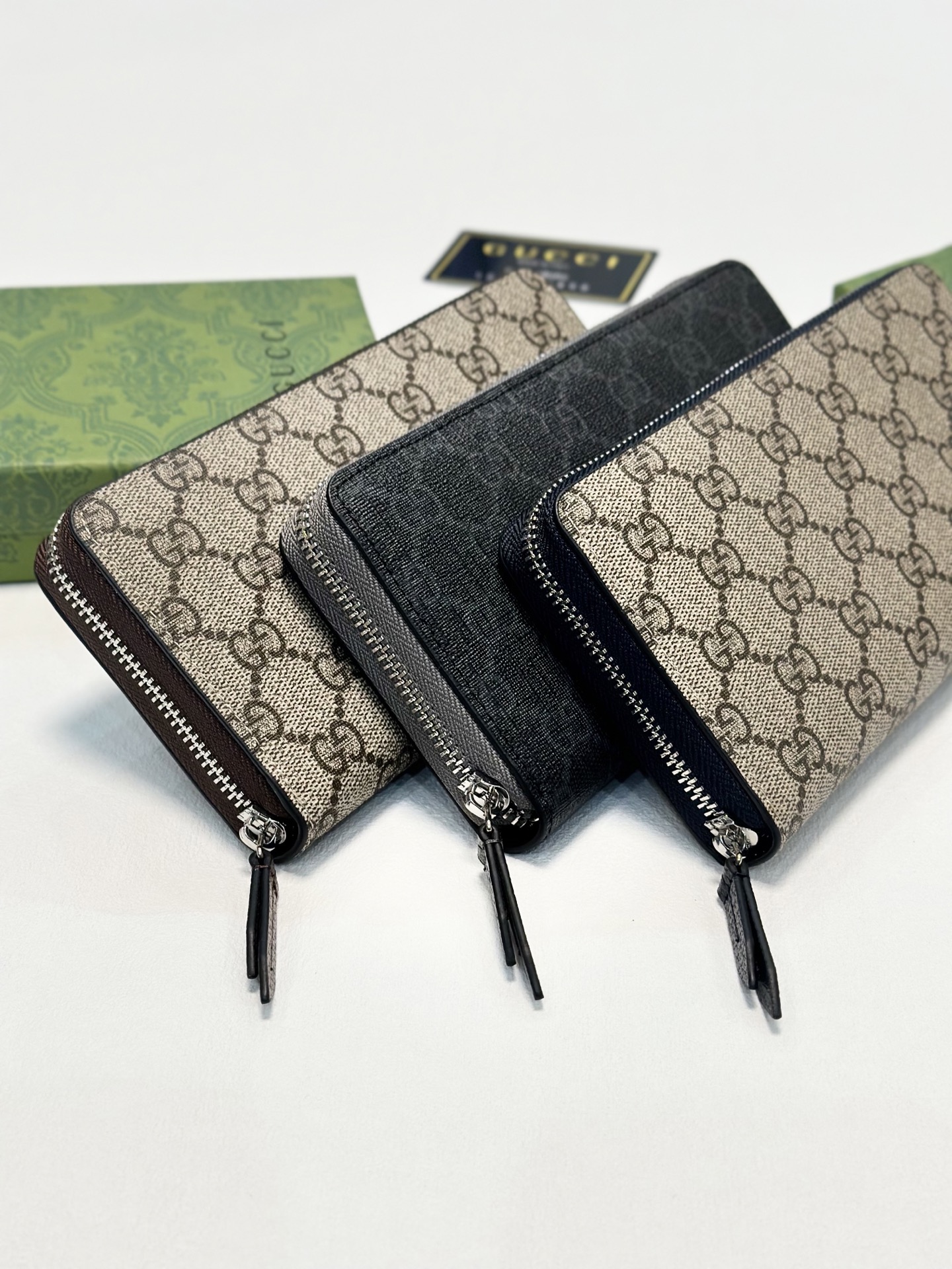 GUCCI グッチ グッチ柄 ロングウォレット 色展開 - 画像 2