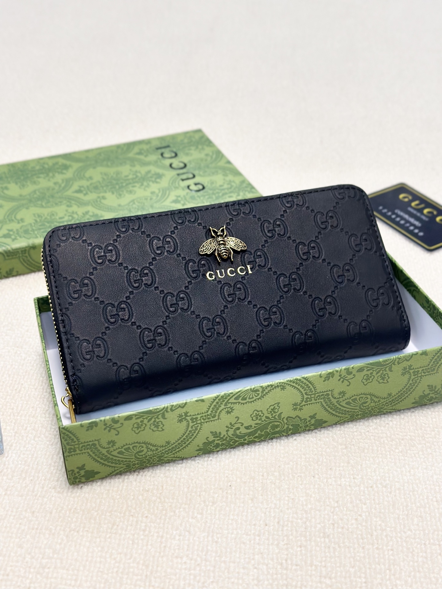 GUCCI グッチ 長財布 本革仕様 ラウンドファスナー 黒