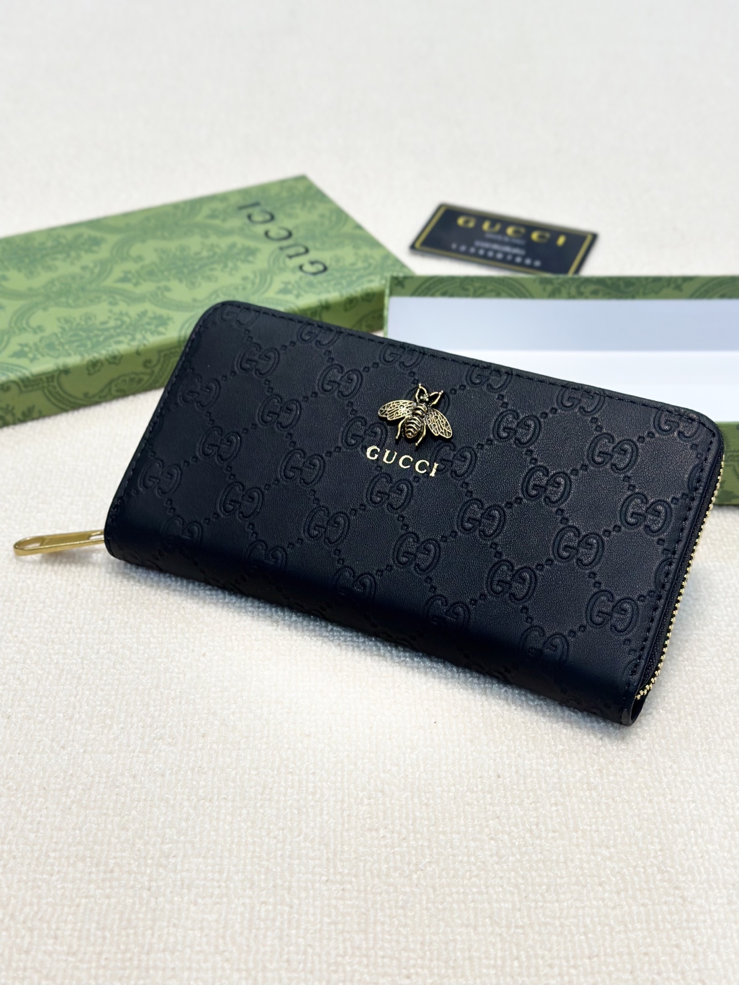 GUCCI グッチ 長財布 本革仕様 ラウンドファスナー 黒 - 画像 2