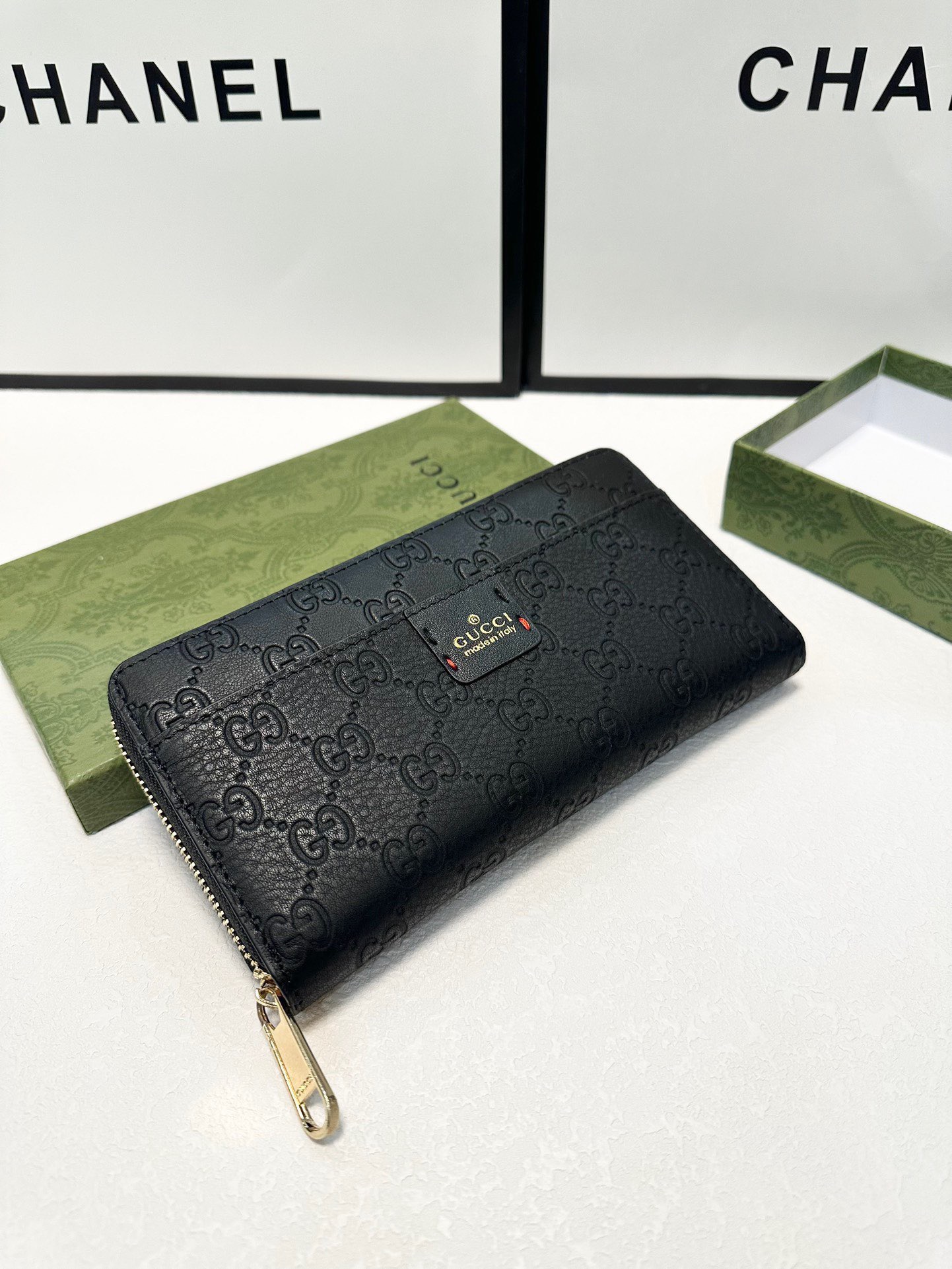 GUCCI グッチ 長財布 本革仕様 ズッパー開閉 21x11cm 黒 - 画像 4