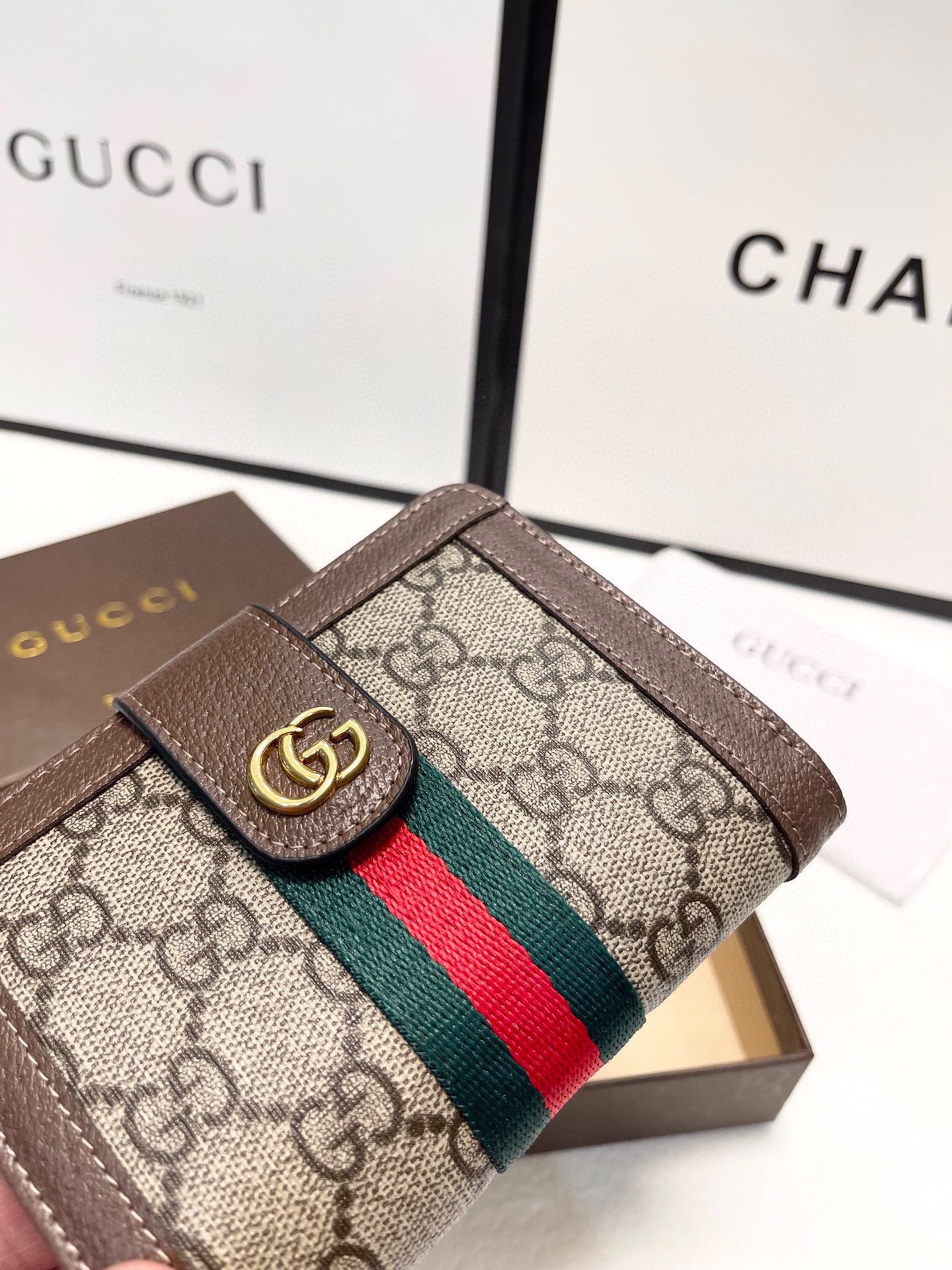 GUCCI グッチ 三つ折り財布 グッチーズ 本革仕様 シェルパ柄 ブラック - 画像 5