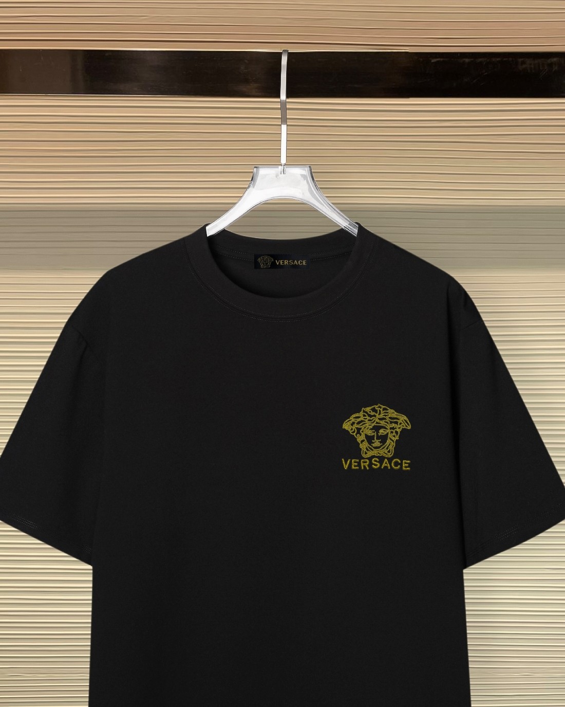 VERSACE ヴェルサーチ 綿100% 半袖Tシャツ メダリア刺繍 黒 - 画像 3