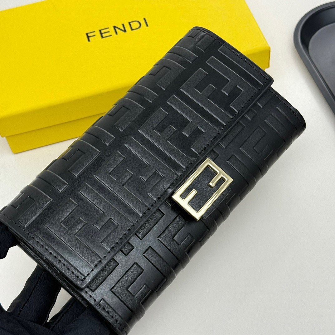 フェンディ コピー 長財布 ファスナー ロゴ柄 黒 ブラック ブラウン グレー 全4色展開 - 画像 5