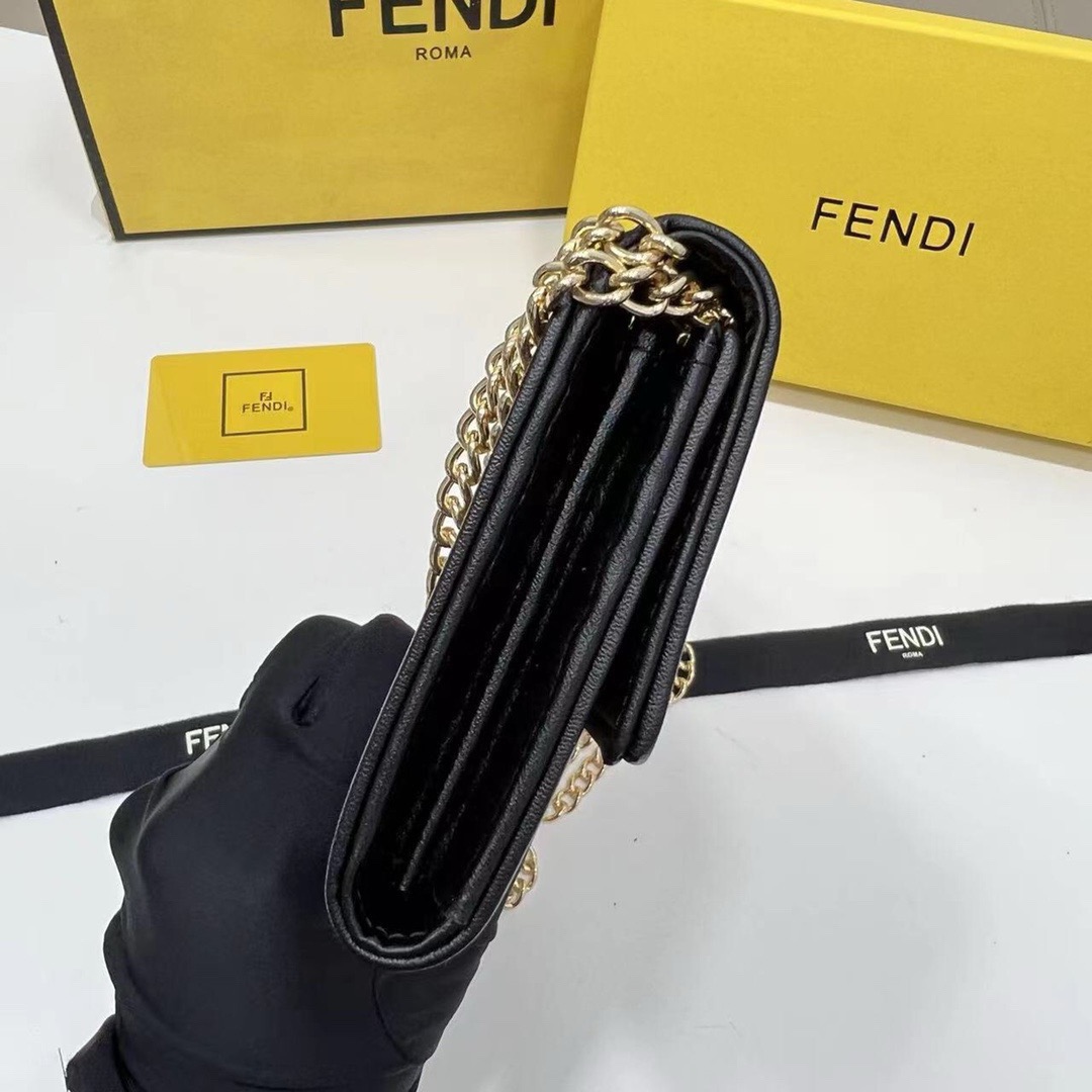 FENDI フェンディ バッグ コピー フェンディロゴ チェーン付き ショルダーバッグ 黒ブラウン - 画像 6