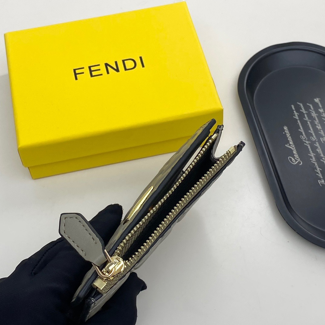 FENDI フェンディ 財布 ミニ財布 ロゴ柄 ジップトップ 黒棕 大象灰 - 画像 6