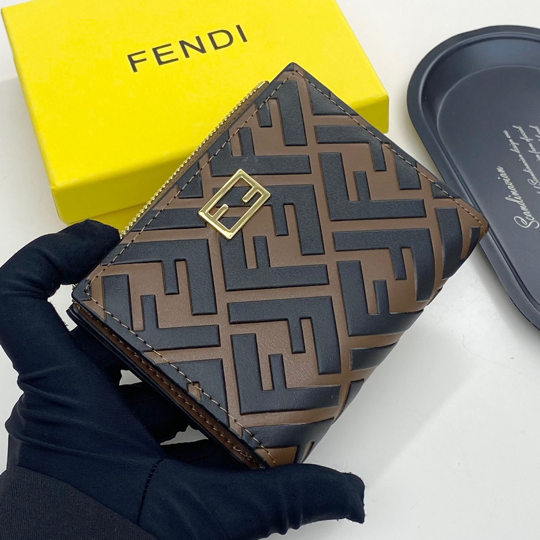 FENDI ミニ財布 コピー 黒棕 大象灰 ショルダーバッグ チェーン付き レディース - 画像 3