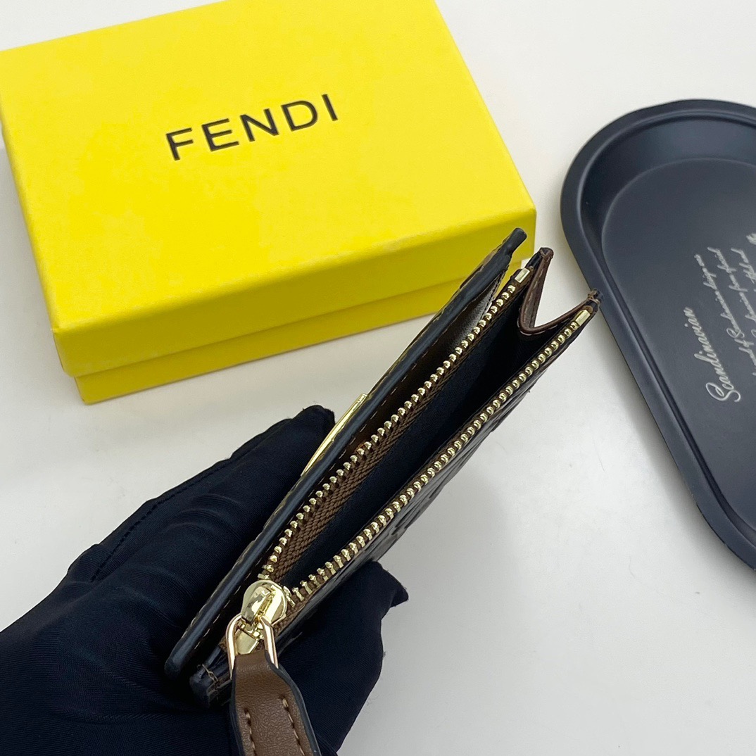 FENDI ミニ財布 コピー 黒棕 大象灰 ショルダーバッグ チェーン付き レディース - 画像 5