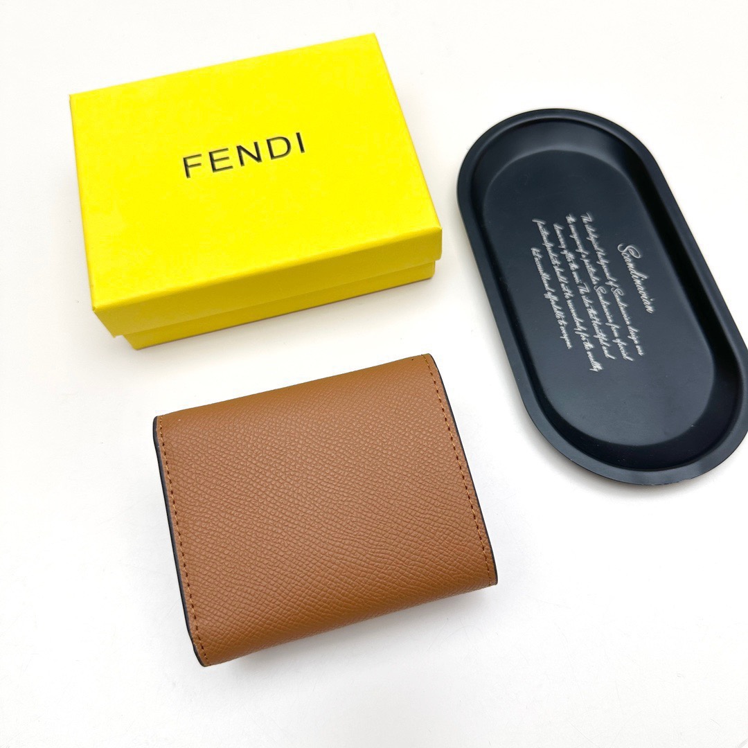 フェンディ コピー 財布 ミニ財布 メタルロゴ ファスナー チェーン付き 黒 ブラウン オリーブ 3色展開 - 画像 3