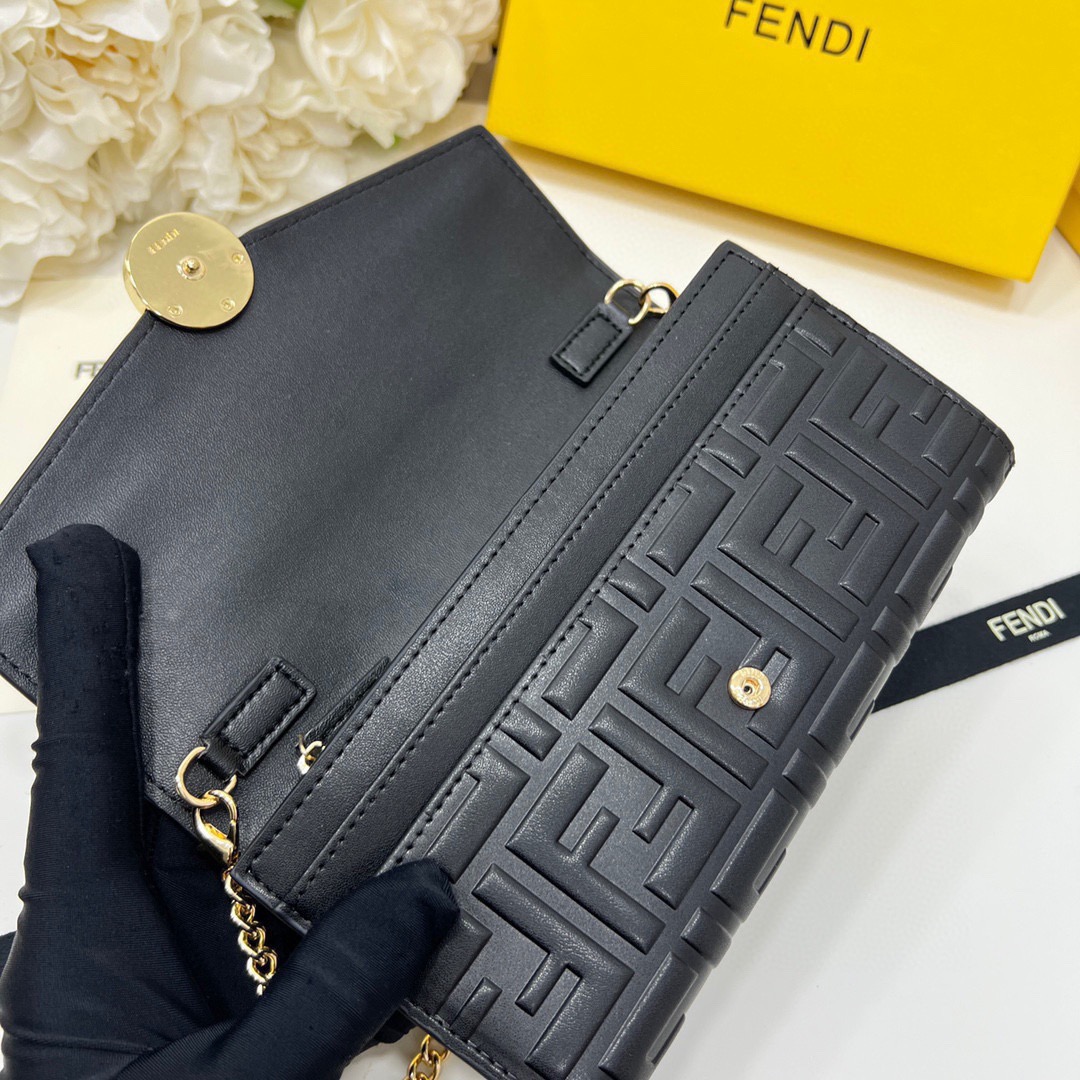 FENDI バッグ コピー 黒 フェンディ 2601 ミニショルダーバッグ ロゴ柄 19*10.5*3.5cm - 画像 4