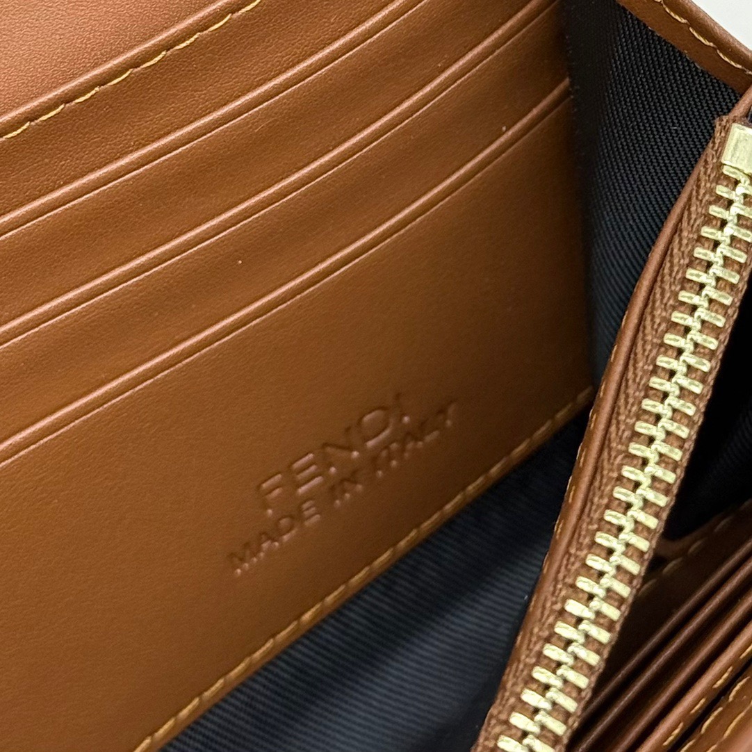 フェンディ コピー 長財布 ファスナー ロゴ押し ブラウン - 画像 9