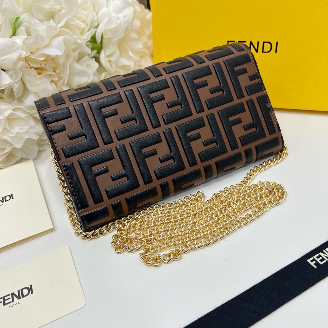 FENDI フェンディ ポーチ バッグ コピー ミニショルダーバッグ ブラックブラウン - 画像 4