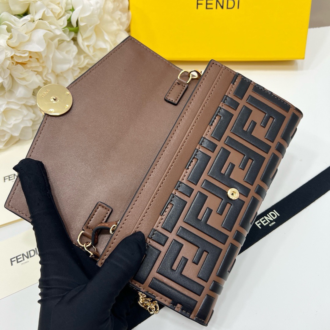 FENDI フェンディ ポーチ バッグ コピー ミニショルダーバッグ ブラックブラウン - 画像 8