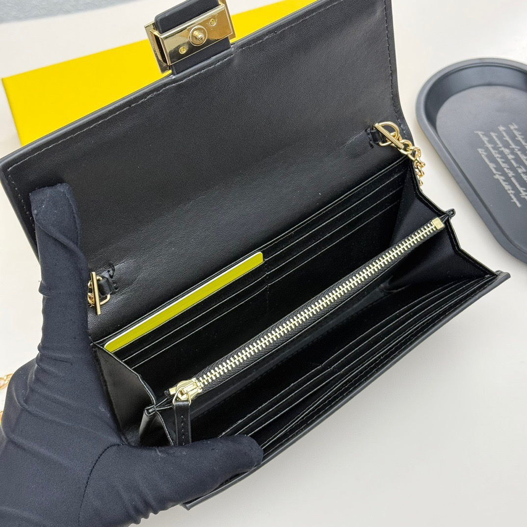 FENDI バッグコピー ロゴ柄 チェーン付き ミニショルダーバッグ 黒 - 画像 8