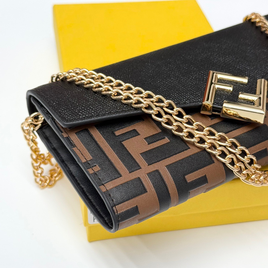 FENDI バッグ フェンディ ミニショルダーバッグ 本革仕様 チェーン付き ブラックブラウン - 画像 6