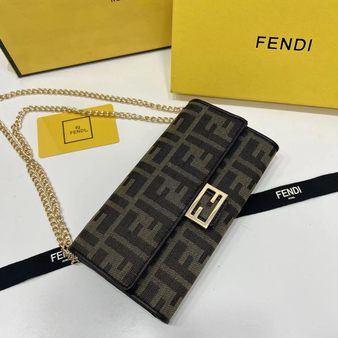 FENDI バッグ フェンディ チェーンショルダーバッグ ブランド ロゴ柄 ブラックブラウン - 画像 2