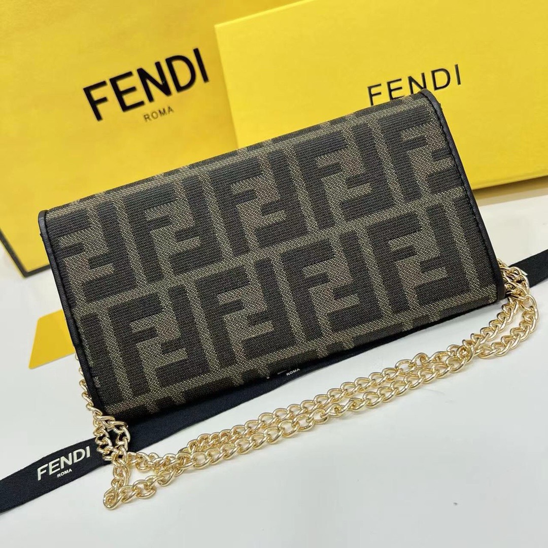 FENDI バッグ フェンディ チェーンショルダーバッグ ブランド ロゴ柄 ブラックブラウン - 画像 4