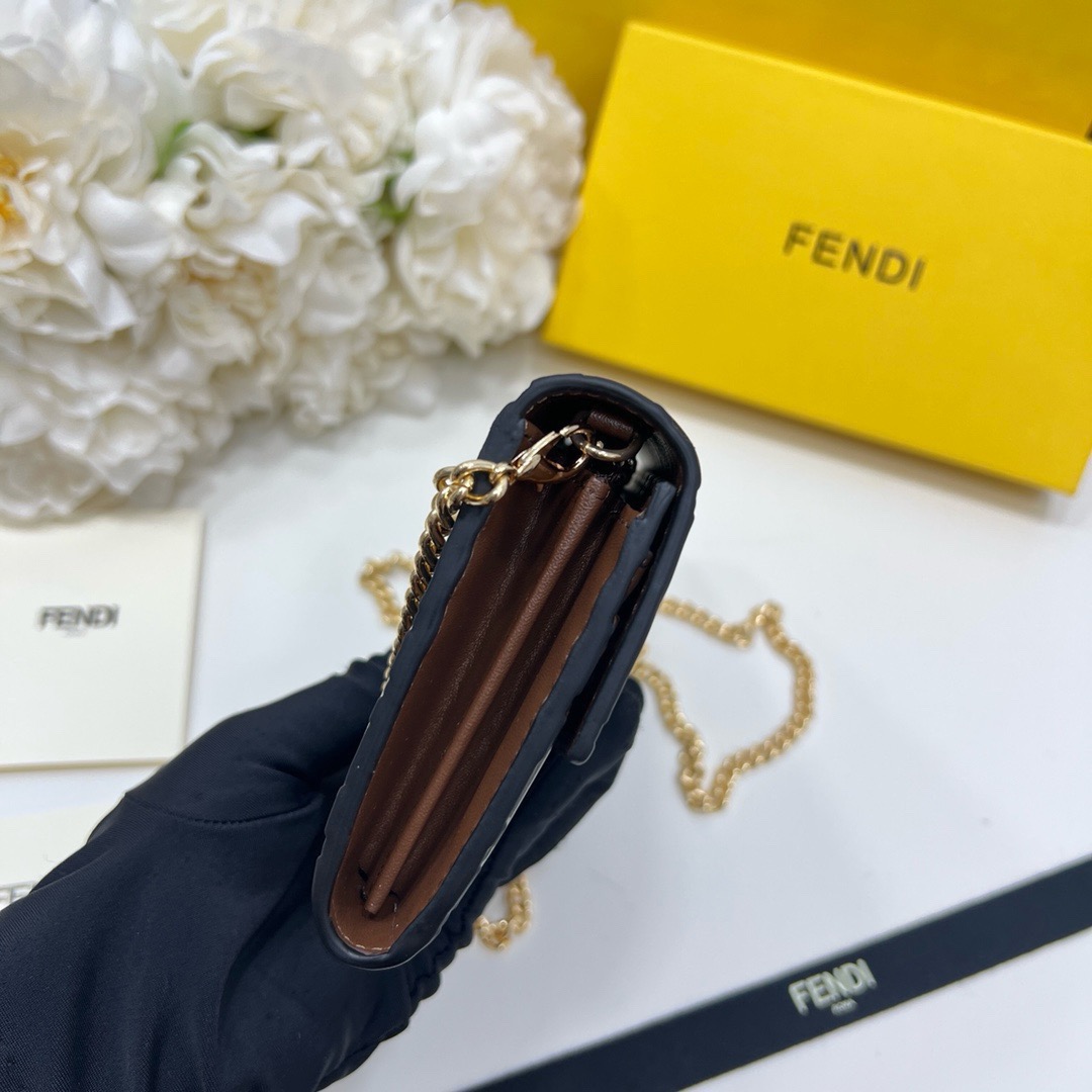 FENDI バッグコピー フェンディ ロゴ柄 ミニショルダーバッグ 黒ブラウン - 画像 7