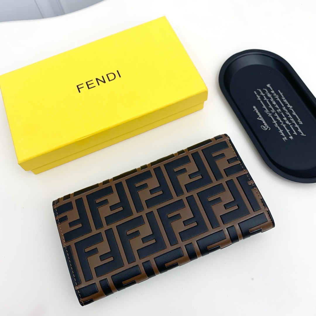 FENDI バッグコピー ミニショルダーバッグ ブラックブラウン チェーン付き 2WAY レディース - 画像 3