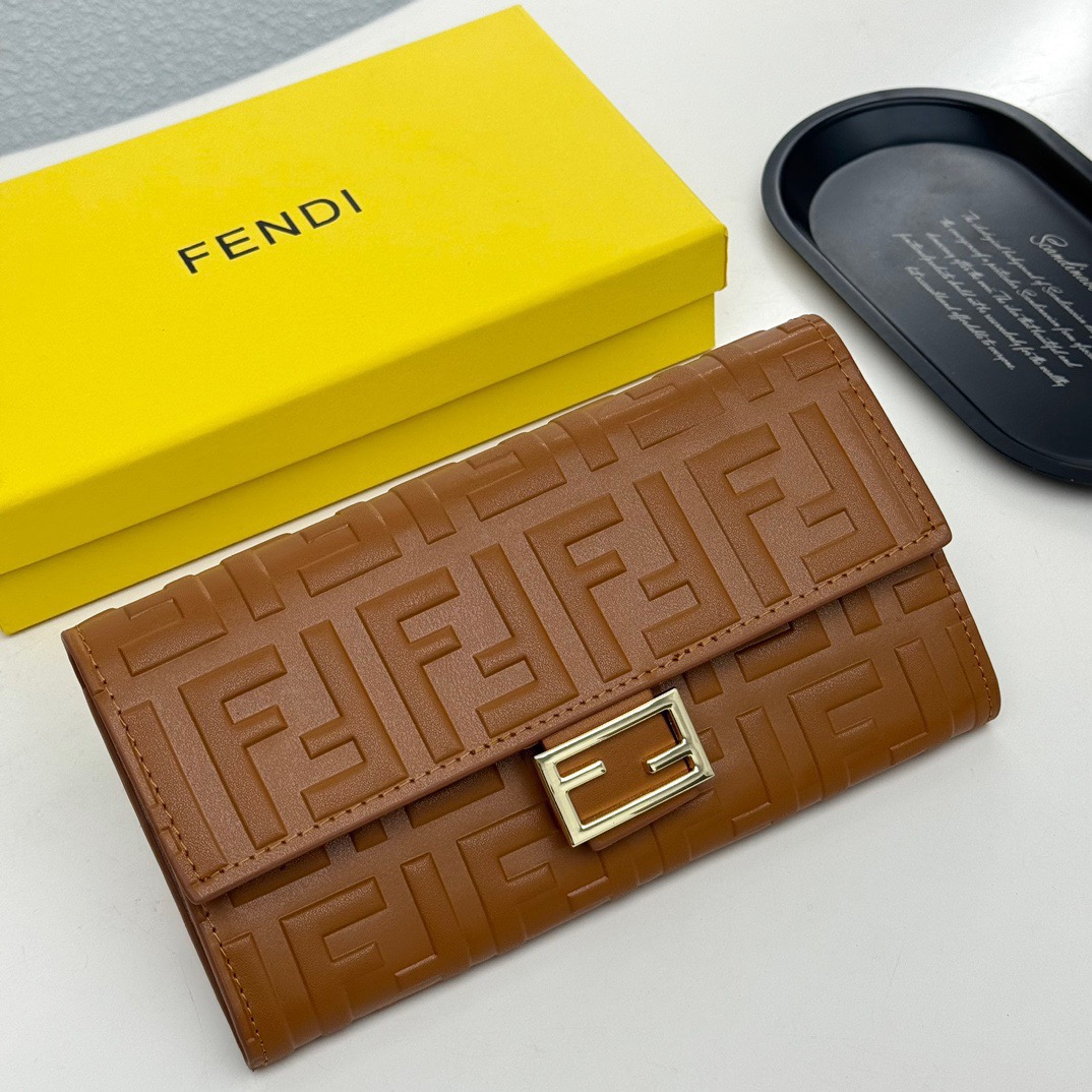 フェンディ コピー 長財布 ブランドコピー ファスナー付き ファッション レディース ブラウン