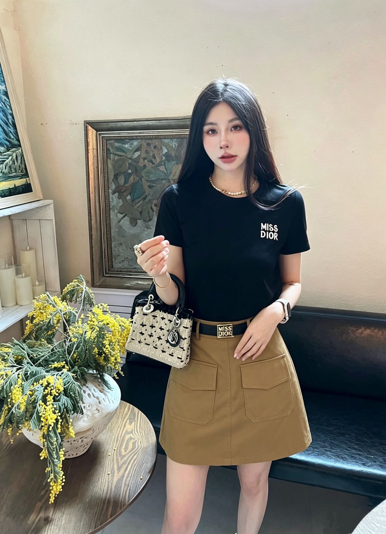 Dior ロゴ刺繍 半袖Tシャツ ベルト付きポケットスカート セット 白黒 黒咖 - 画像 4