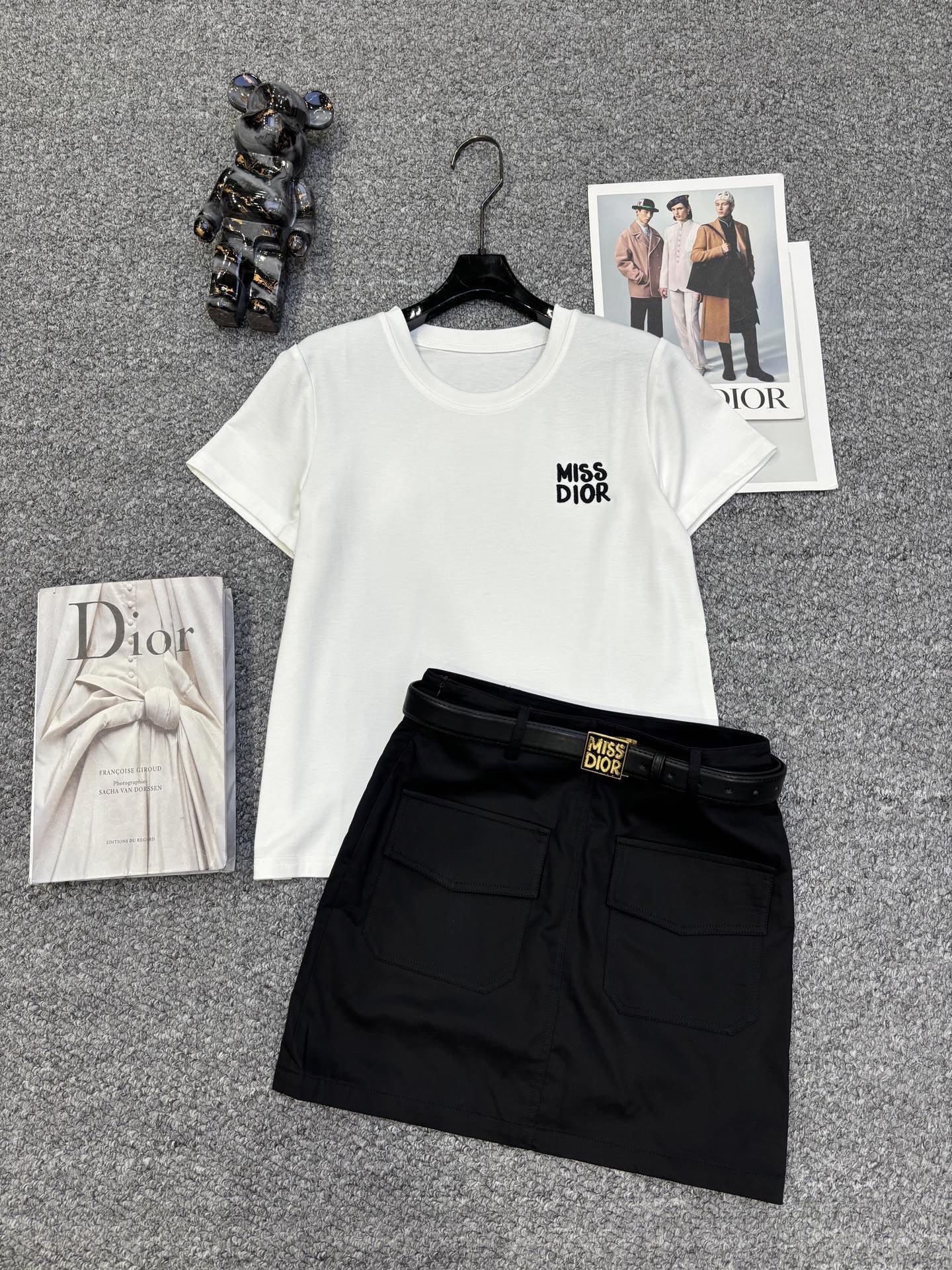 Dior コピー ロゴ刺繍Tシャツとポケットデザイン半ズボンのセット 白黒 ブラック ベージュ - 画像 2