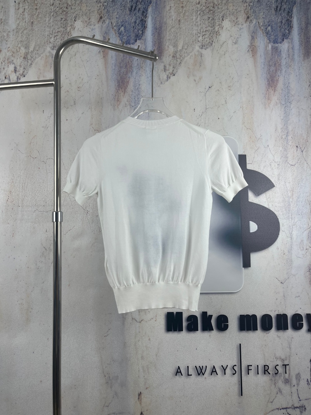 Dior コピー 青花花卉刺繍 ニットTシャツ レディース ホワイト - 画像 2