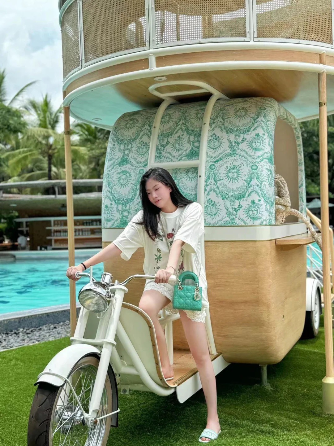 Dior ディオール 花柄 ロゴ Tシャツ コピー メンズ レディース ホワイト - 画像 9