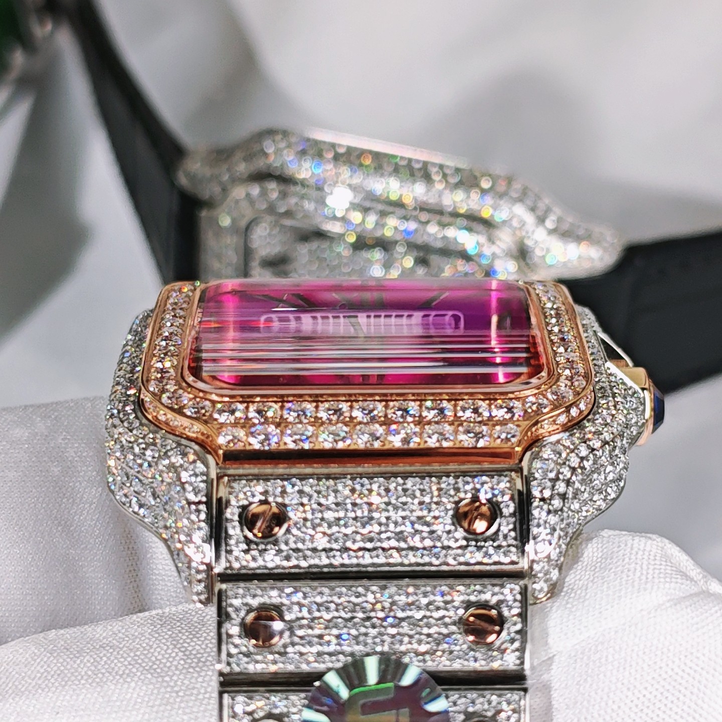 Cartier カルティエ 時計 コピー メンズ フルダイヤ ピンク文字盤 ローズゴールド メッシュバンド - 画像 3
