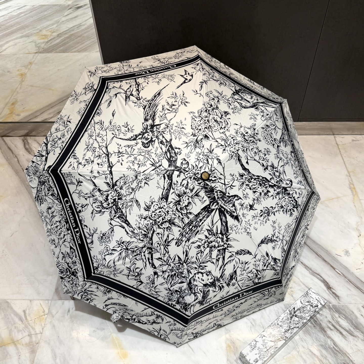DIOR　折りたたみ傘クリスチャンディオール　アンブレラ雨傘　晴雨兼用UVカット　ワンタッチ開閉傘/かさ　人気 おしゃれ5種 - 画像 5