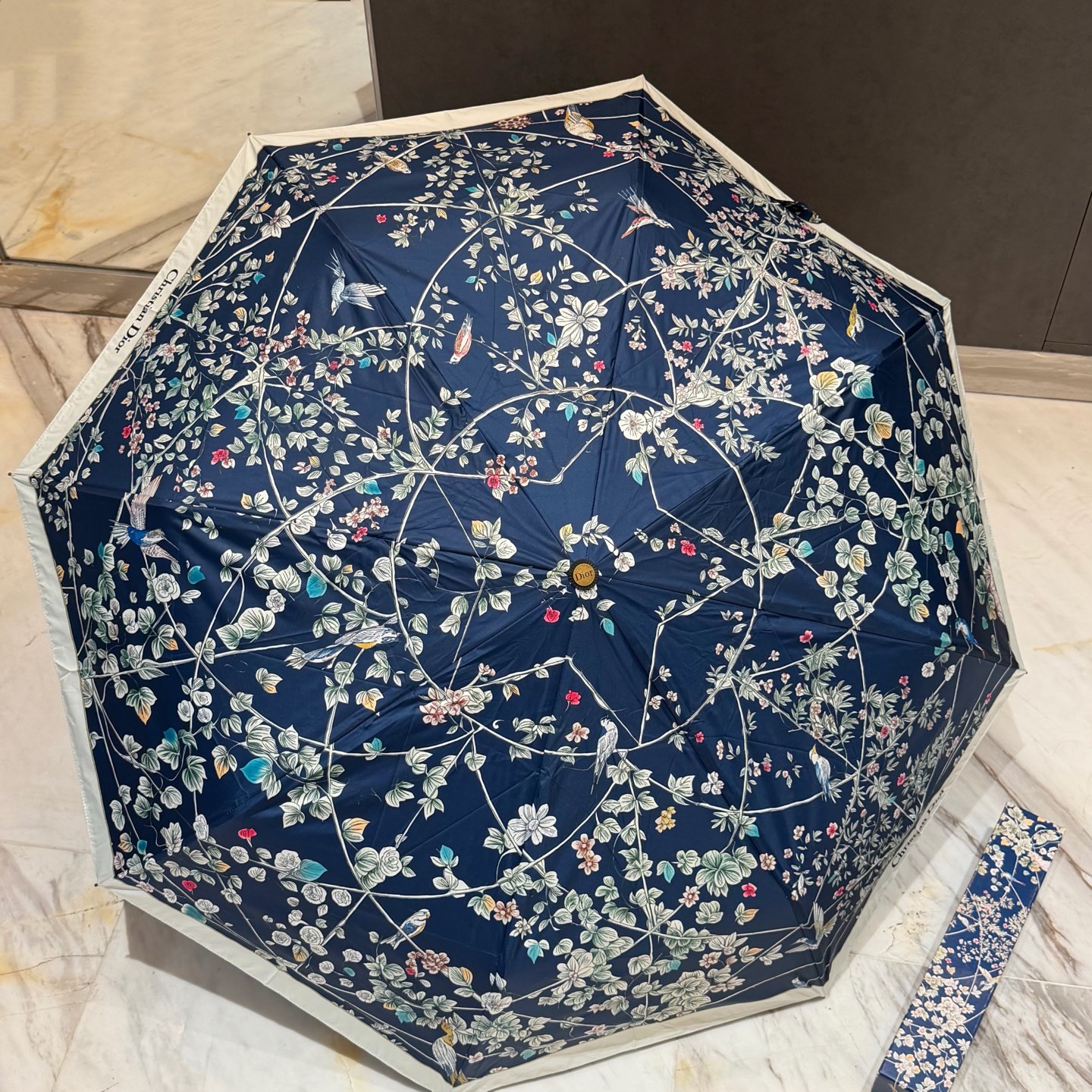 DIOR　折りたたみ傘クリスチャンディオール　アンブレラ雨傘　晴雨兼用UVカット　ワンタッチ開閉傘/かさ　人気 おしゃれ5種 - 画像 8