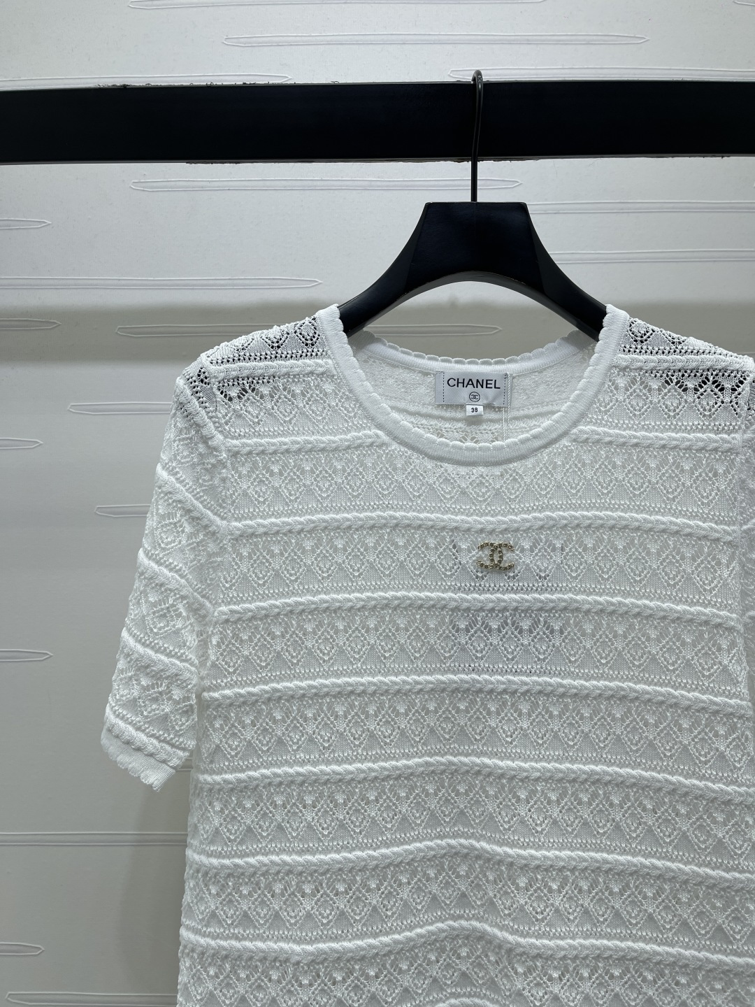 CHANEL コピー ニットTシャツ レディース 通気性抜群のレースデザイン 半袖 オーガンジー風 ホワイト ブラウン - 画像 4