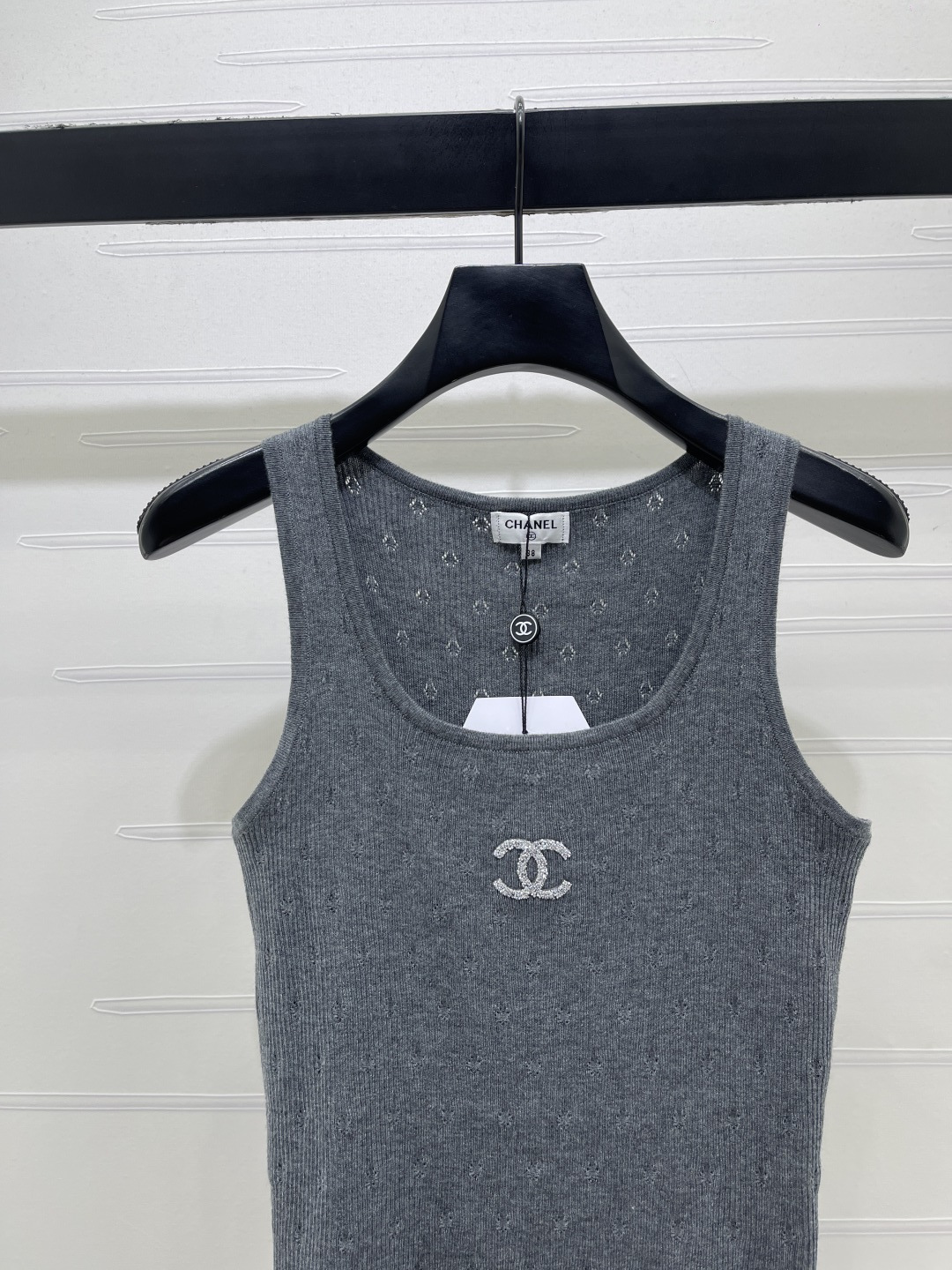 CHANEL ニット タンクトップ コピー ロゴ刺繍 レディース グレー - 画像 3