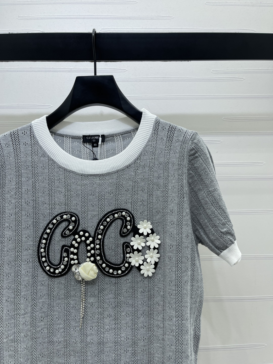 CHANEL ニット Tシャツ コピー ロゴ刺繍 レディース グレー 全2色 - 画像 2