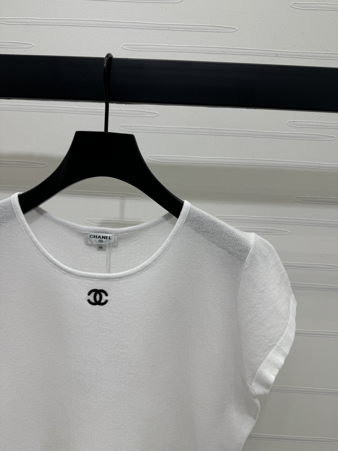 CHANEL ニットTシャツ コピー ロゴ刺繍 3色展開 S-M-L - 画像 3