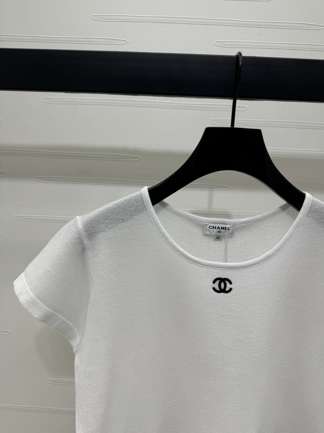 CHANEL ニットTシャツ コピー ロゴ刺繍 3色展開 S-M-L - 画像 4