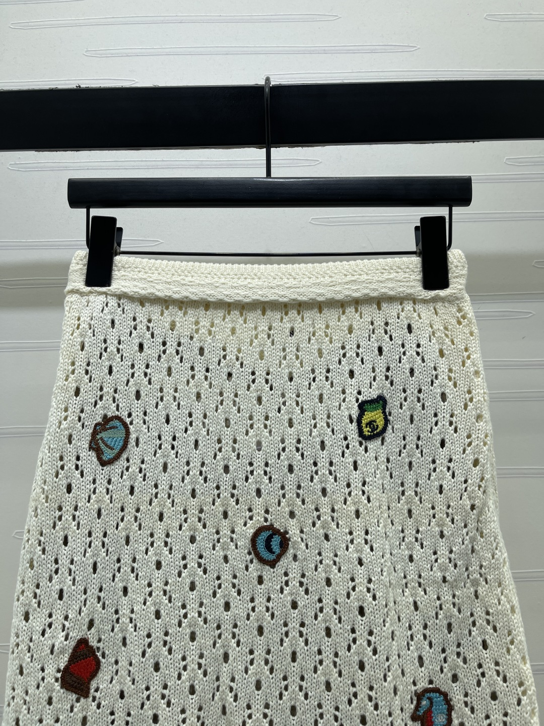 CHANE ニットスカート コピー ロング丈 ローズ刺繍 オーバーサイズ レディース 白 - 画像 4
