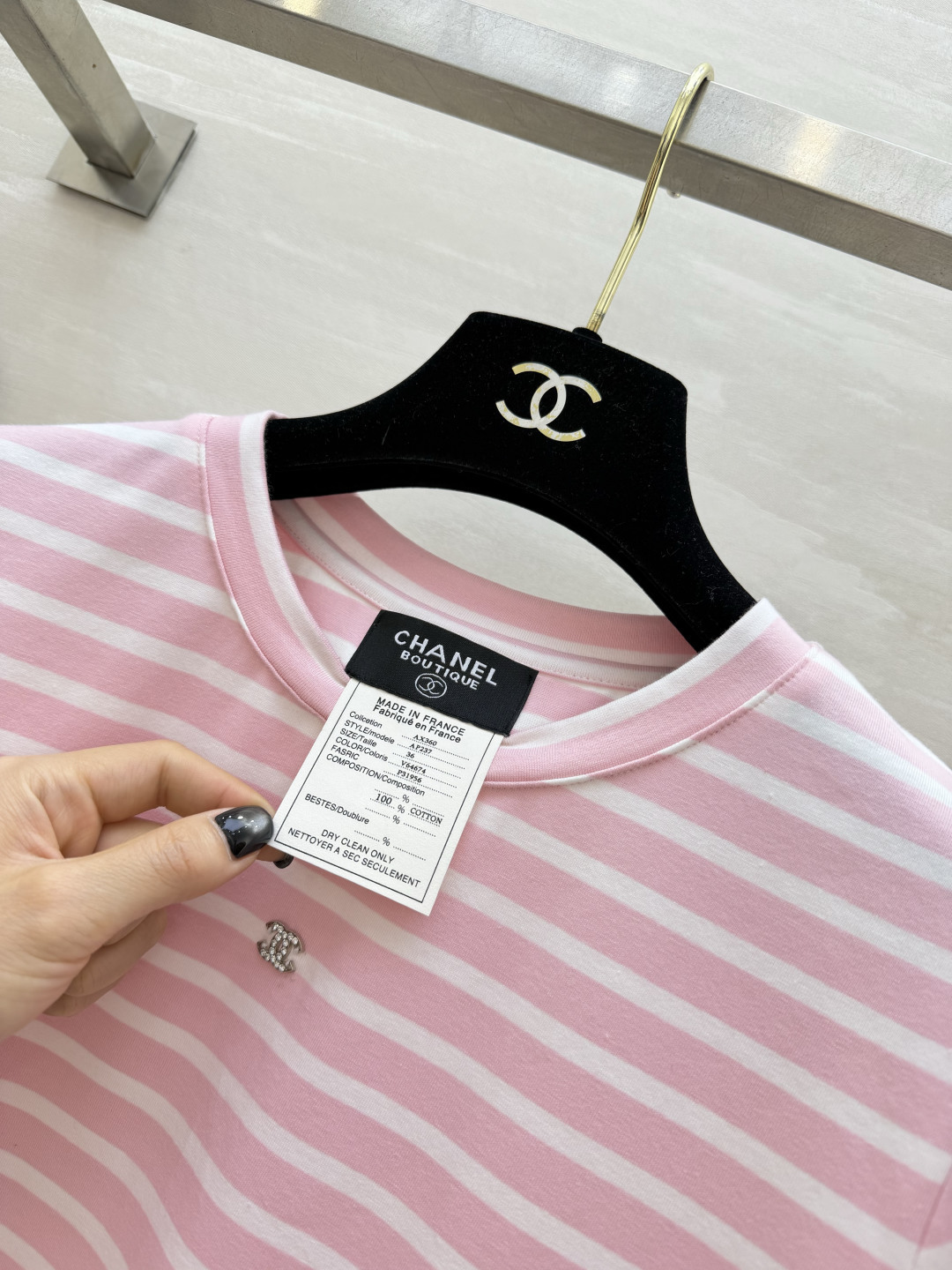 CHANEL バンドTシャツ コピー フレンチストライプ ピンク 白 ロゴ刺繍 プリント レディース 36/38/40 - 画像 4