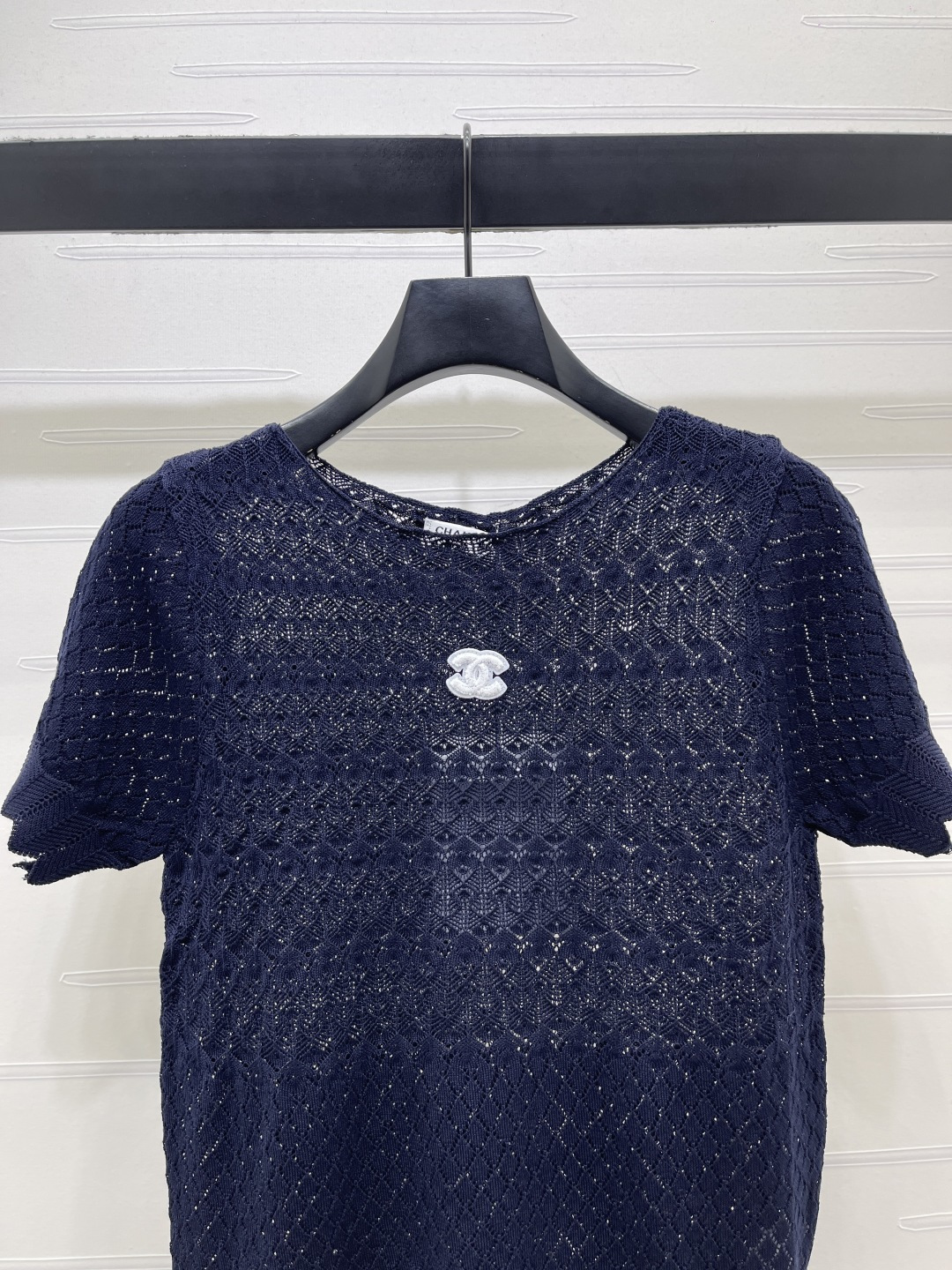 CHANEL ニット Tシャツ コピー ロゴ刺繍 レディース 春夏 新作 全3色 S-M-L - 画像 4