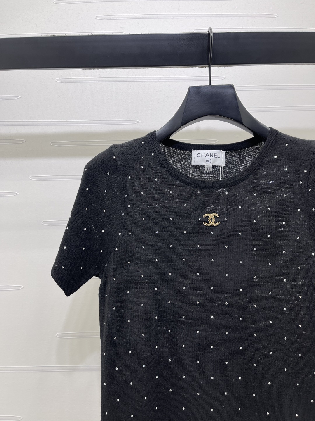 CHANEL コピー ニット Tシャツ ロゴ刺繍 ポイント刺繍 黒 - 画像 3