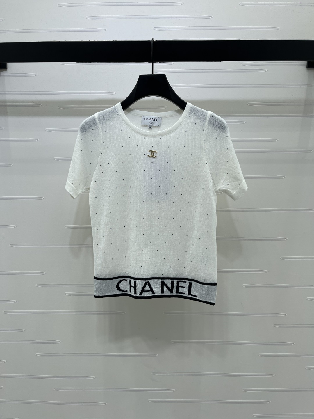 CHANEL ニット Tシャツ コピー ロゴ ポイント刺繍 ブラック ホワイト 2色展開 - 画像 2