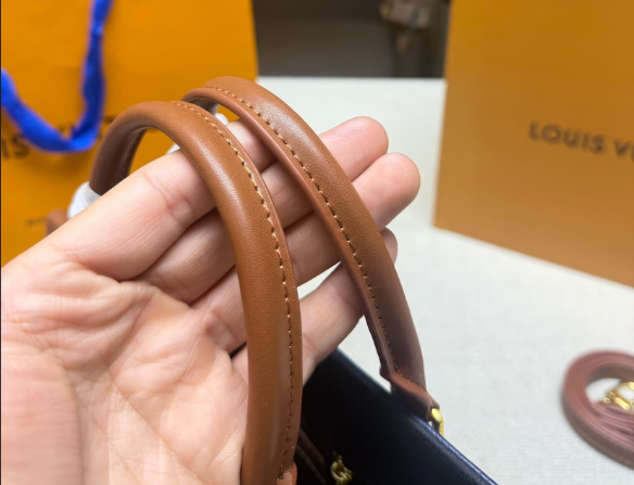 LOUIS VUITTON　Onthego PM　ルイヴィトン　オンザゴーPM　2WAY　レディースバッグ　ショルダーバッグ　ハンドバッグ　モノグラム　バッグ　6色 - 画像 14