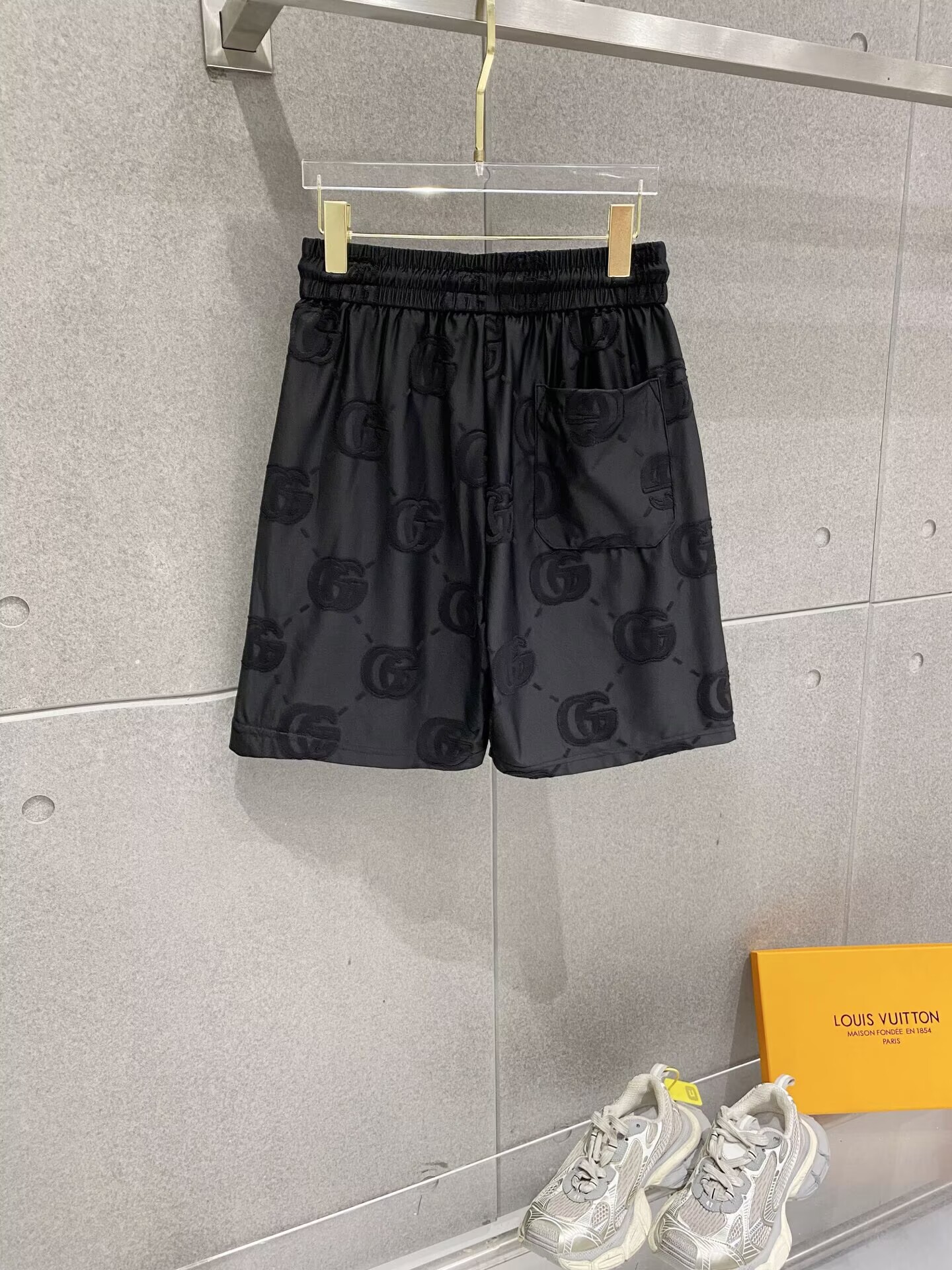 専用　美品　グッチ　GUCCI 半袖 ロゴ　コットン Fendi スカート　２点 Supsale｜スーパーコピーブランド通販専門店 | バッグ・時計・服（代金