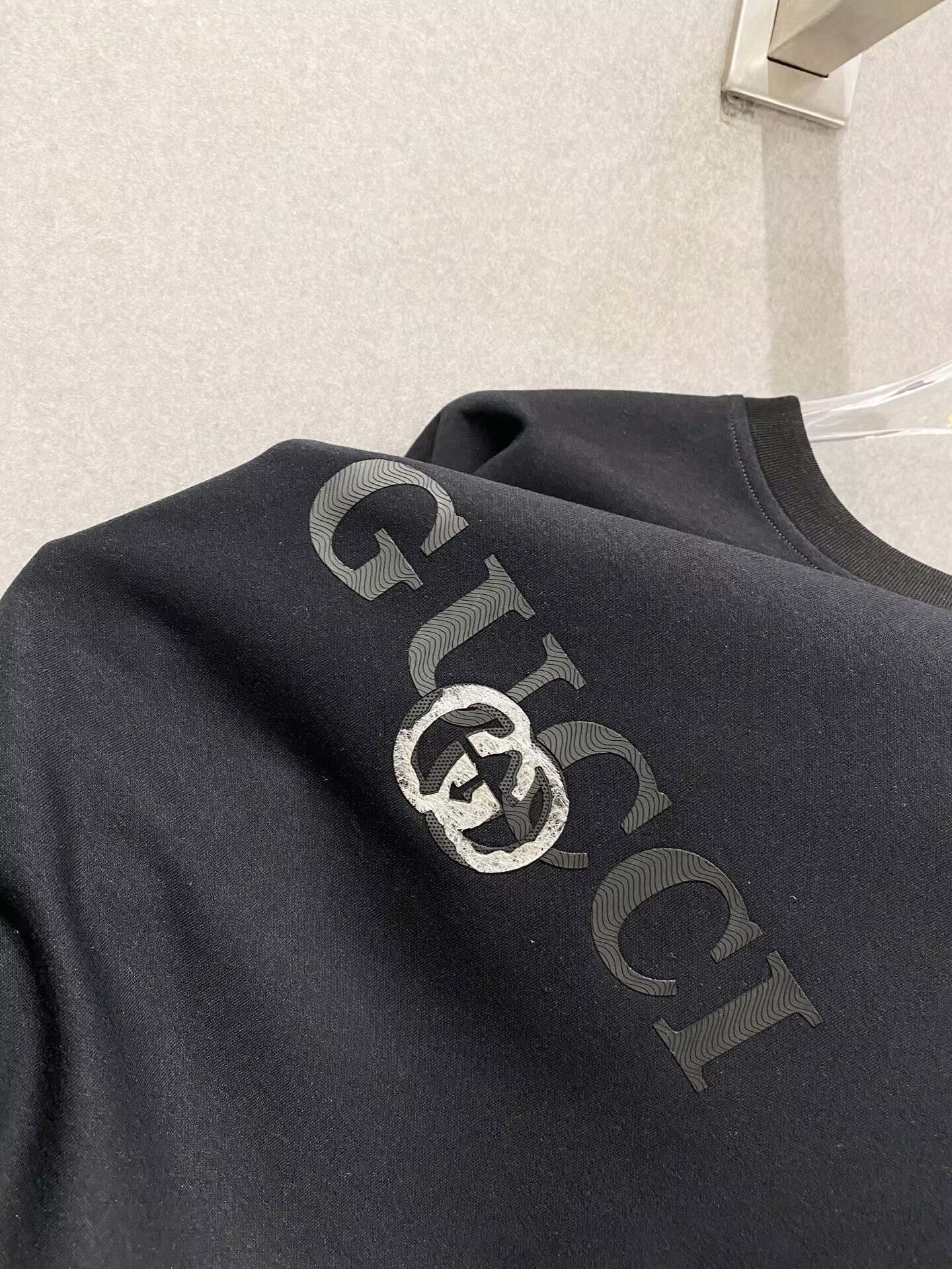 グッチ　セットアップ　GUCCI　上下2点　半袖Ｔシャツと半ズボン　2枚セット　カジュアルウェア　メンズ　男性　2色 - 画像 5
