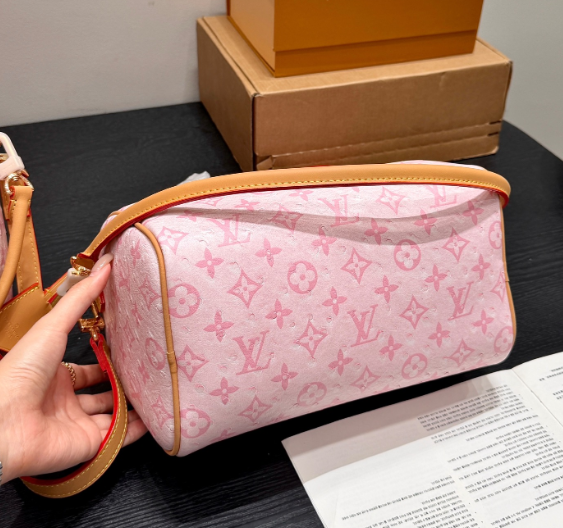 ルイヴィトン　Louis Vuitton　スピーディ･バンドリエール 25/30 ソフト　Speedy Soft　モノグラム　ショルダーバッグ　ハンドバッグ　レディースバッグ　6色 - 画像 12