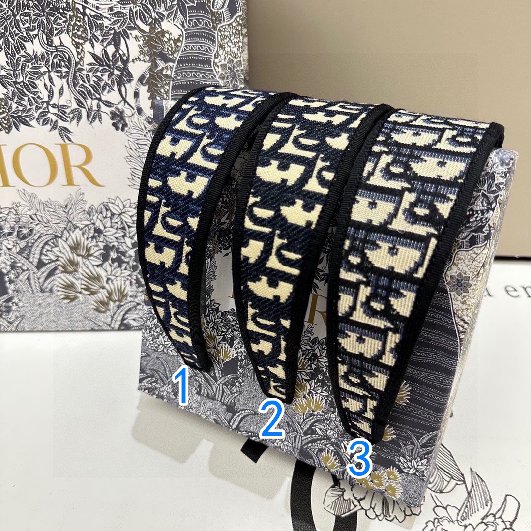 DIOR ディオール ヘアアクセサリー 通勤 ディオールロゴ ブラック ホワイト 全2色 - 画像 2